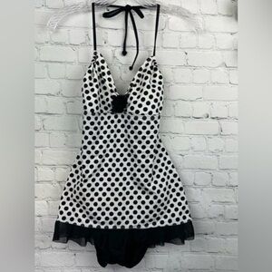 NWT Kenneth Cole Reaction size M Black and White Polka Dot One Piece Swimsuit